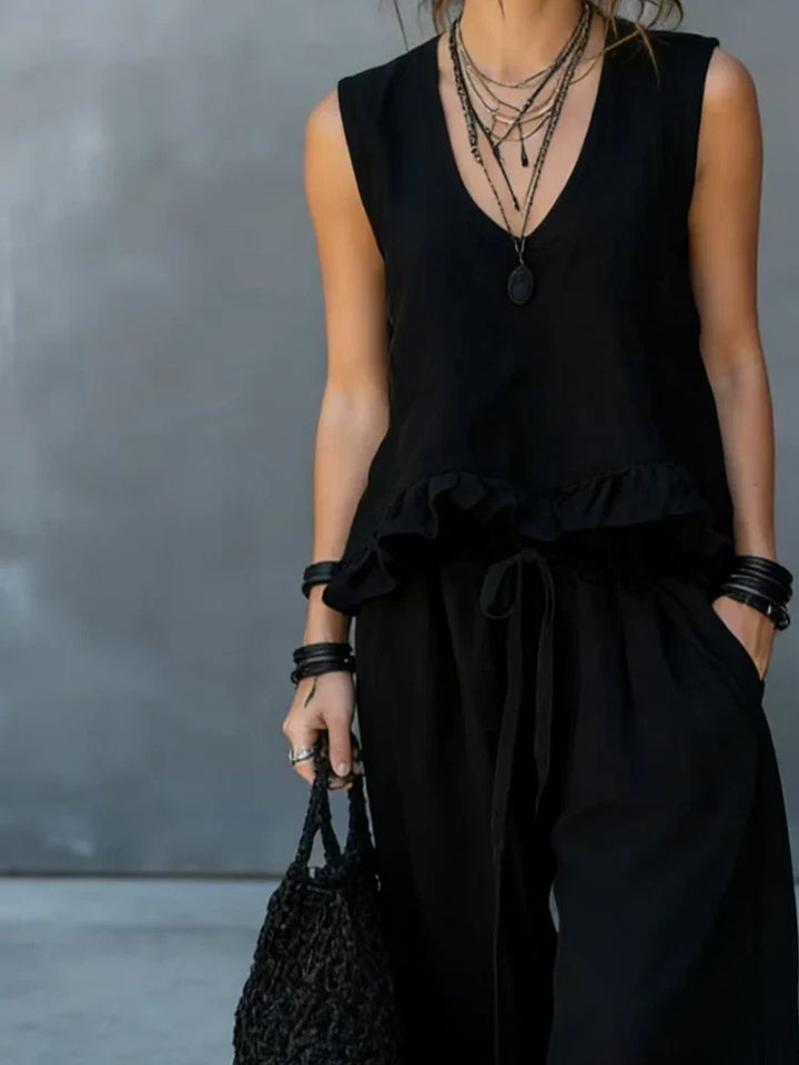 Clara | Two-Piece Pant Set with Sleeveless V-Neck Top and Ruffles