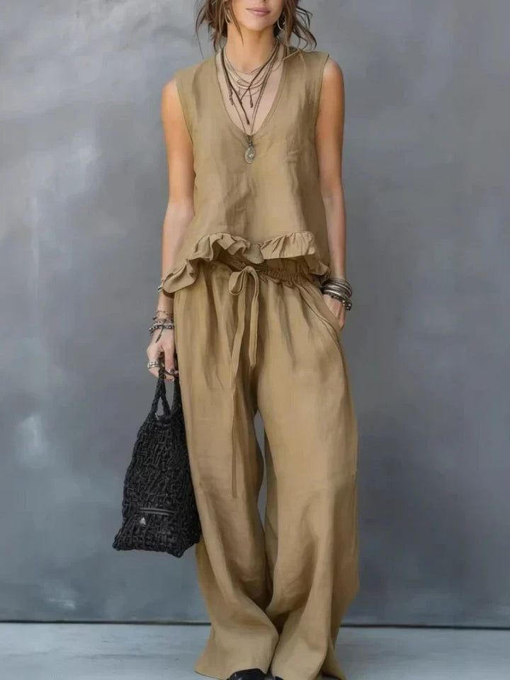 Clara | Two-Piece Pant Set with Sleeveless V-Neck Top and Ruffles