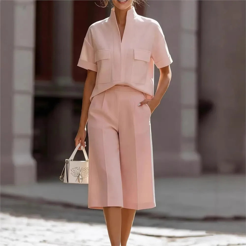 Luisa | Short Sleeve Shirt with Collar and Casual Shorts