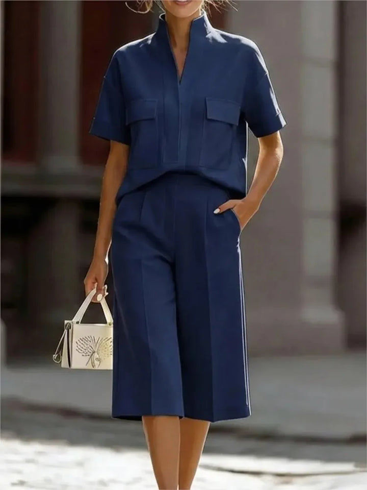 Luisa | Short Sleeve Shirt with Collar and Casual Shorts