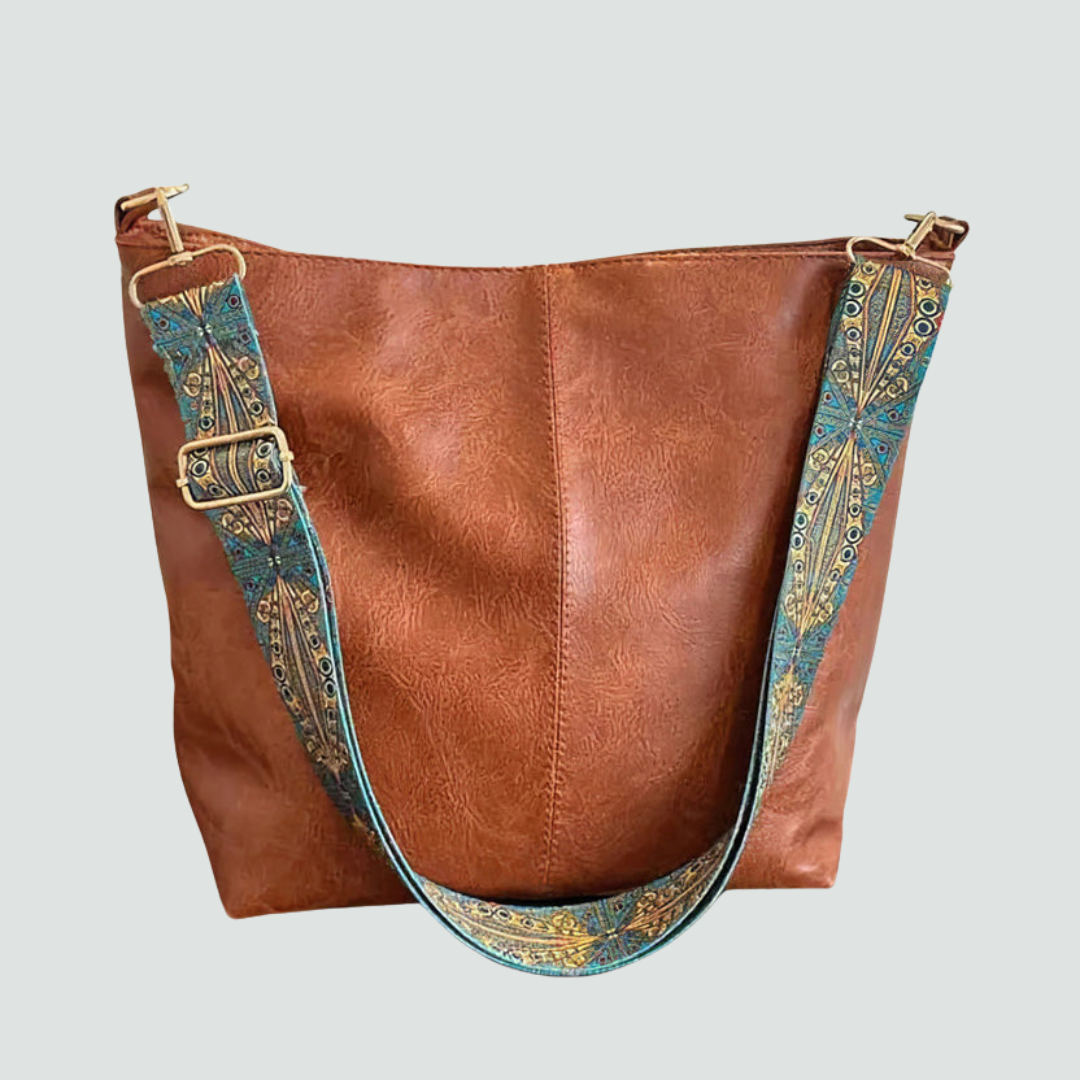 Chelsey’s Vintage Charm | Leather Shoulder Bag