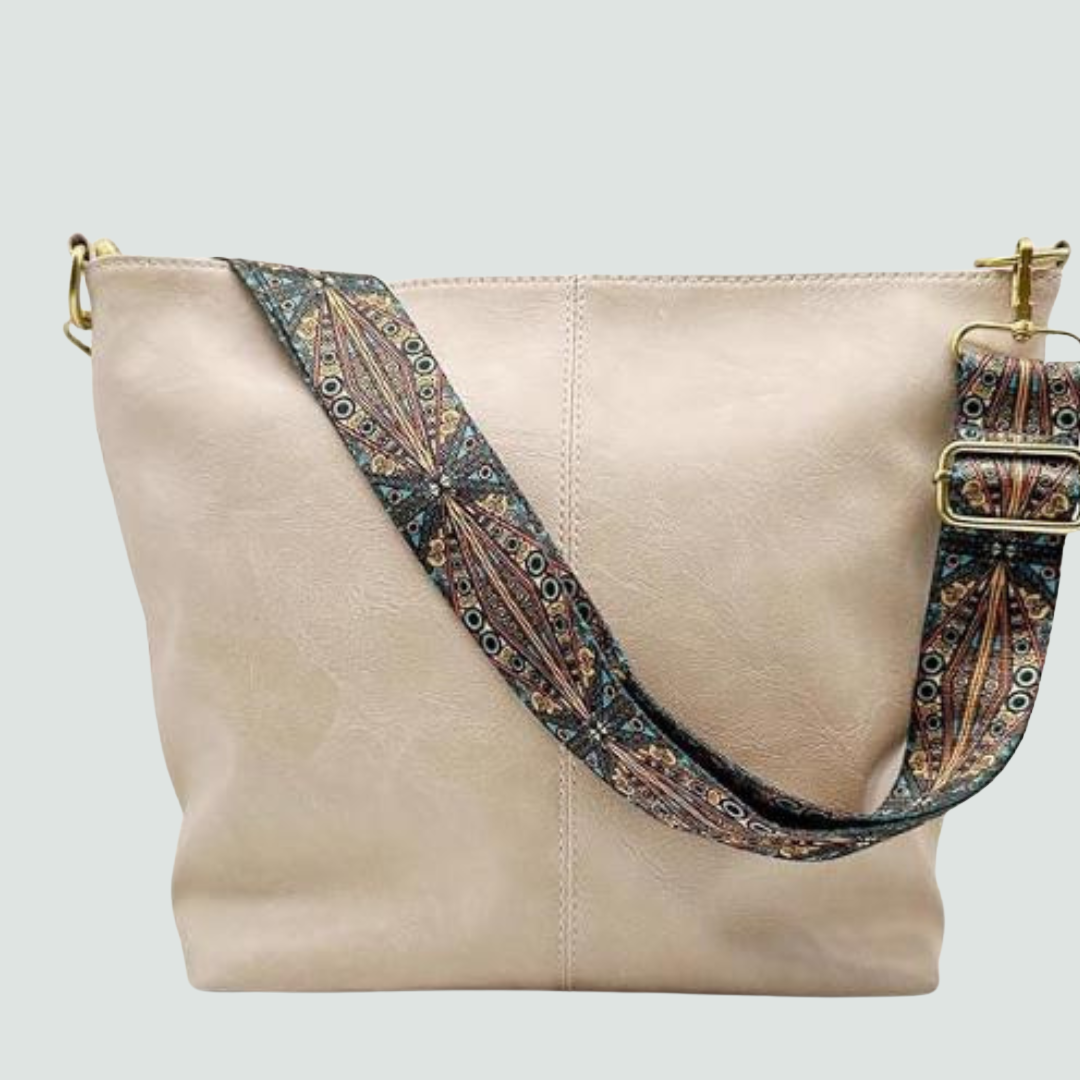 Chelsey’s Vintage Charm | Leather Shoulder Bag