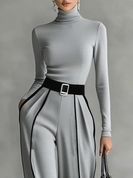 Vera™ | Elegant set with contrast detail